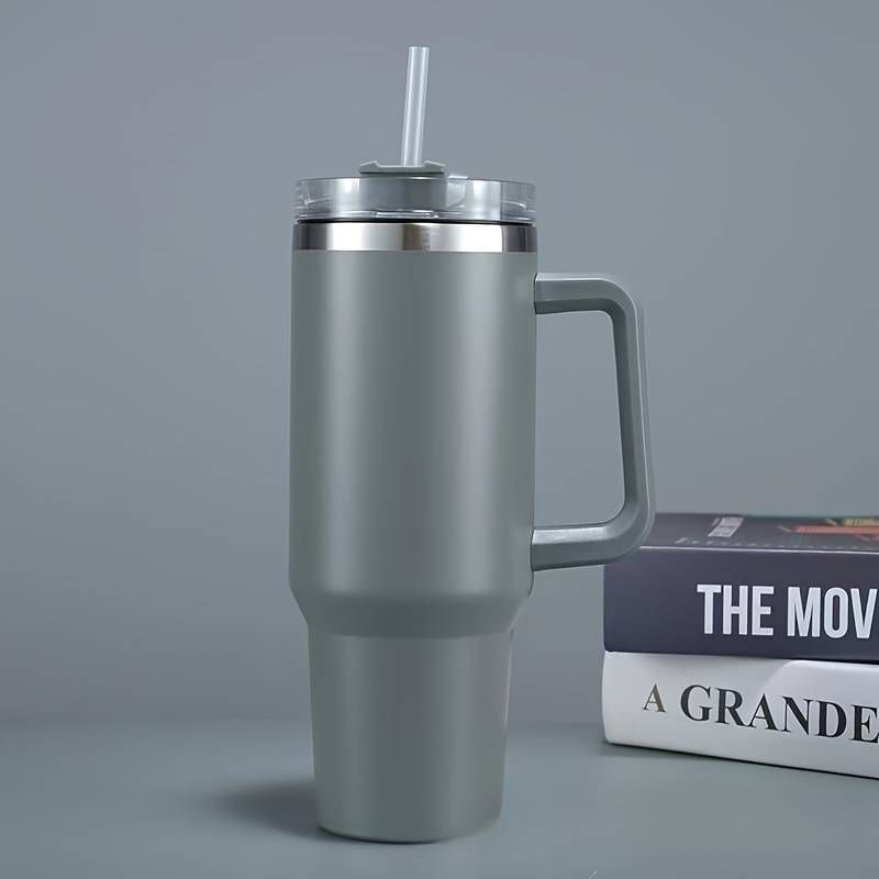 Aquawave™ – Your Ultimate Stainless Steel Vacuum Bottle with Straw