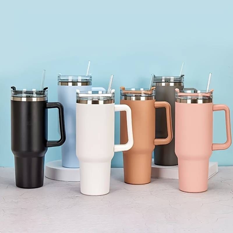 Aquawave™ – Your Ultimate Stainless Steel Vacuum Bottle with Straw